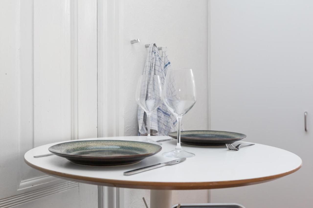 5 Min Fra Banegarden - Plads Til 4-Personer Apartamento Ålborg Exterior foto