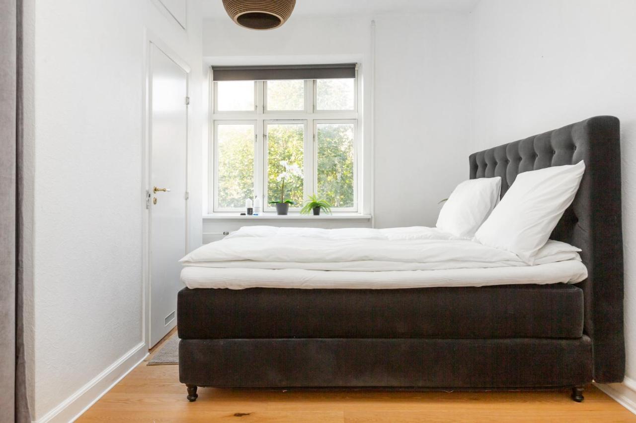 5 Min Fra Banegarden - Plads Til 4-Personer Apartamento Ålborg Exterior foto